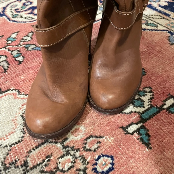 GUC Ralph Lauren Heeled Riding Boot. - Picture 3 of 4